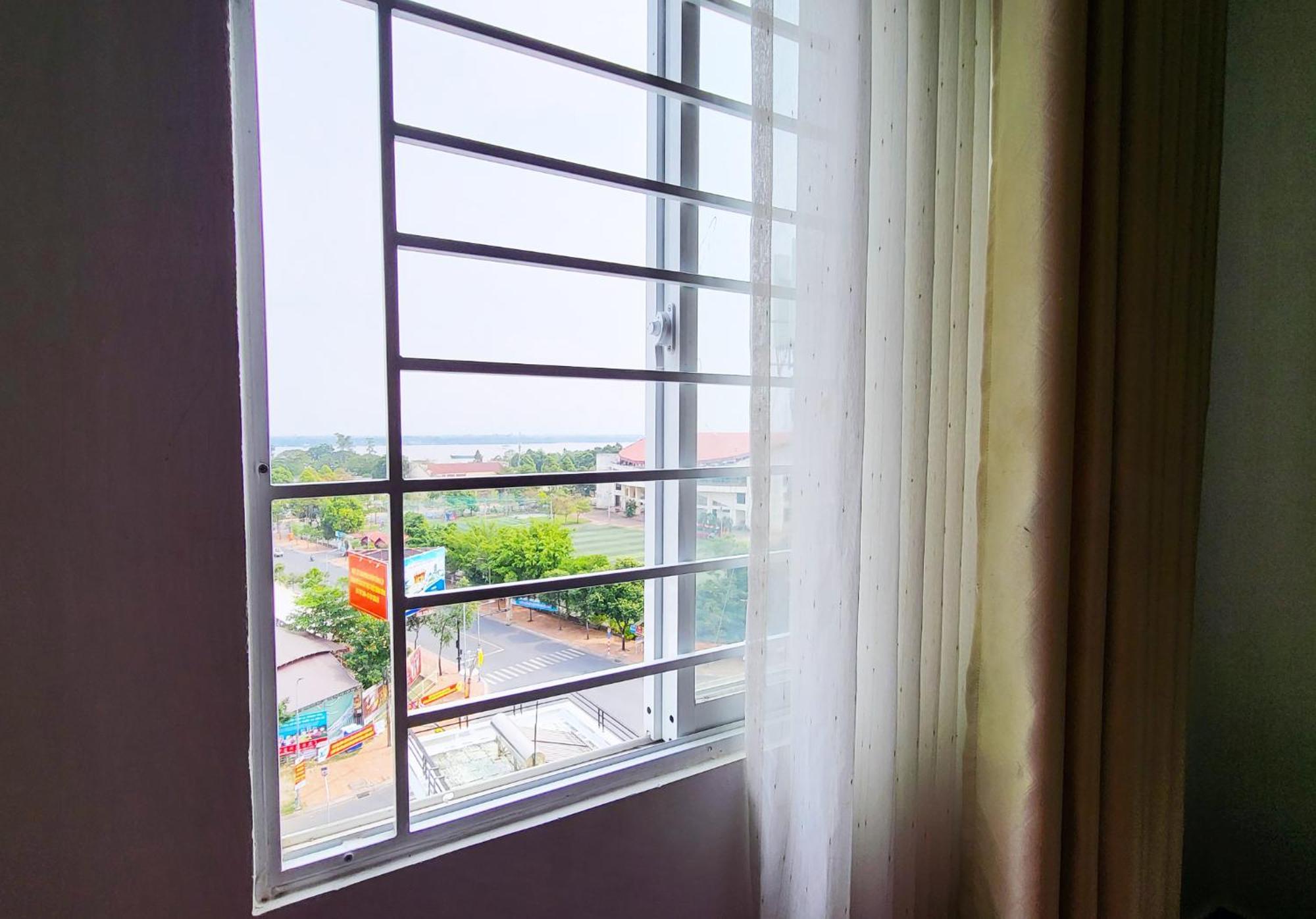 Hoang Son Hotel - Кантхо Экстерьер фото